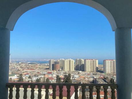 8-комн. дом/дача - пос. 20-й участок - 450 м²