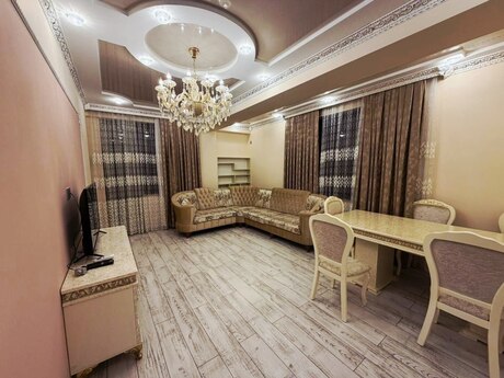 3 otaqlı yeni tikili - İnşaatçılar m. - 123 m²