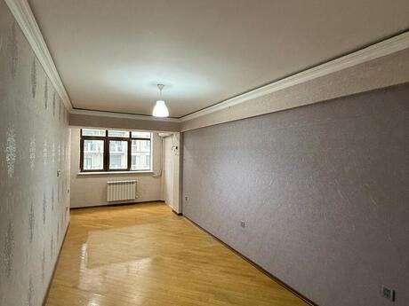 2 otaqlı köhnə tikili - Elmlər Akademiyası m. - 65 m²