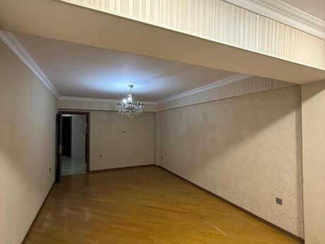 2 otaqlı köhnə tikili - Elmlər Akademiyası m. - 65 m²