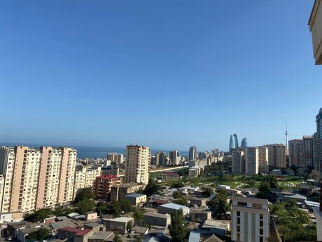 4 otaqlı yeni tikili - Elmlər Akademiyası m. - 185 m²