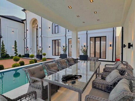 4 otaqlı həyət evi/bağ evi - Mərdəkan q. - 220 m²