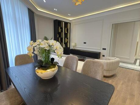 3 otaqlı yeni tikili - Ağ şəhər q. - 125 m²