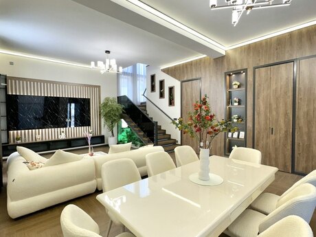 5 otaqlı həyət evi/bağ evi - Şüvəlan q. - 240 m²