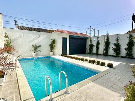 5 otaqlı həyət evi/bağ evi - Şüvəlan q. - 240 m²