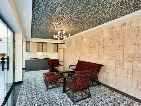 5 otaqlı həyət evi/bağ evi - Mərdəkan q. - 350 m²
