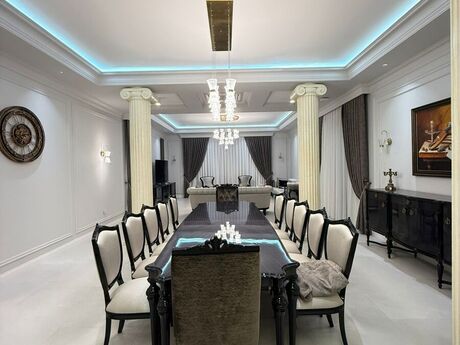 House with Garden, Villa For Rent