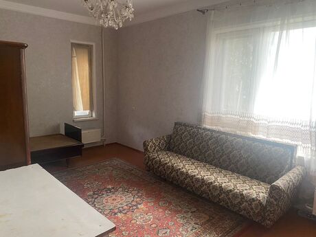 Satlr 1 otaql khn tikili 45 m, Memar cmi m.