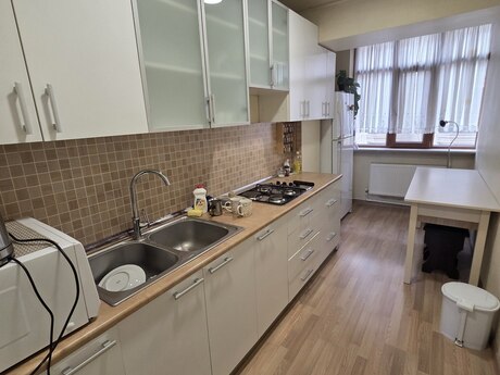 2 otaqlı köhnə tikili - İçəri Şəhər m. - 70 m²