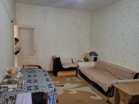 Elan №5925921 - Bakı, Memar Əcəmi m., 2 otaqlı, 50 m², 3/5 mərtəbə