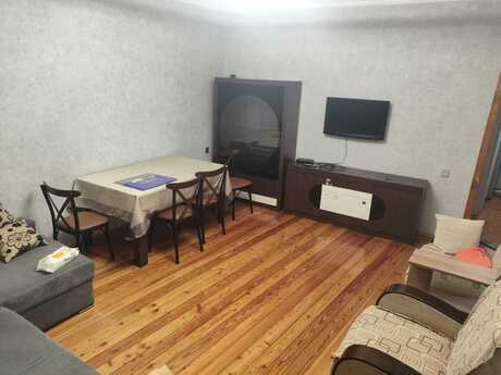 2 otaqlı həyət evi/bağ evi - 20 Yanvar m. - 70 m²