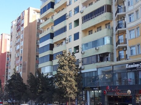 Satılır 3 otaqlı yeni tikili 90 m², Xırdalan
