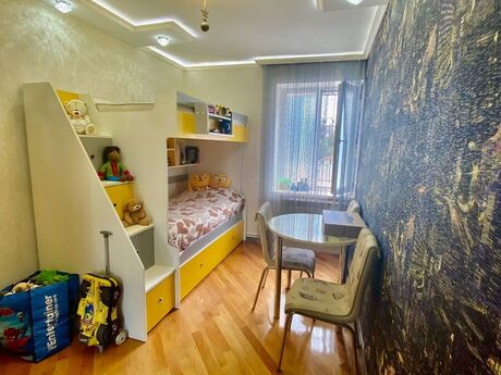 3 otaqlı köhnə tikili - Nəsimi m. - 87 m²