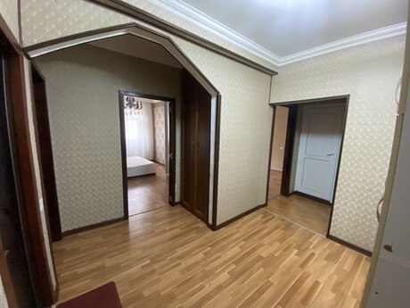 4 otaqlı köhnə tikili - Bakıxanov q. - 95 m²