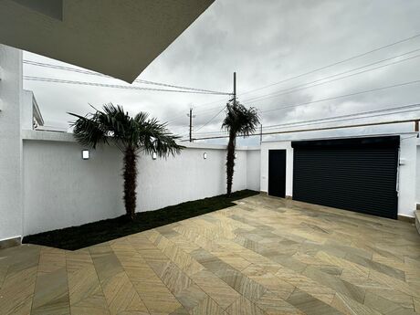 4 otaqlı həyət evi/bağ evi - Şüvəlan q. - 140 m²