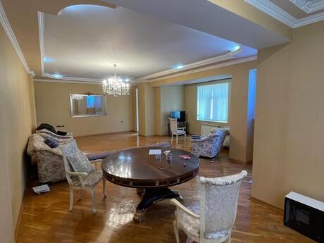 3-room apartment, 168 m², 28 May: 390 000 ₼ 5