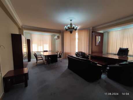 Elan №5927311 - Bakı, Nizami m., 4 otaqlı, 185 m², 2/16 mərtəbə