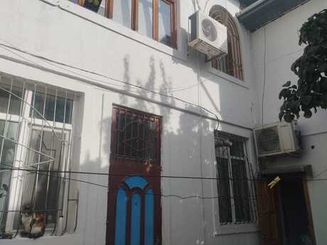 5 otaqlı həyət evi/bağ evi - Nəsimi m. - 150 m²