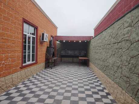 3 otaqlı həyət evi/bağ evi - Buzovna q. - 100 m²