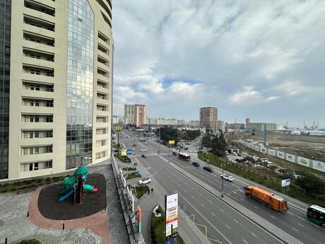 4 otaqlı yeni tikili - Həzi Aslanov m. - 200 m²