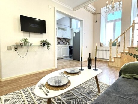 2 otaqlı köhnə tikili - İçəri Şəhər m. - 50 m²