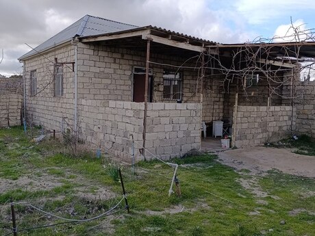3 otaqlı həyət evi/bağ evi - Türkan q. - 78 m²