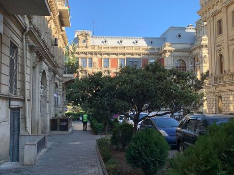 Elan №5927972 - Bakı, İçəri Şəhər m., 4 otaqlı, 115 m², 1/4 mərtəbə