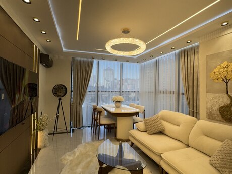3 otaqlı yeni tikili - 28 May m. - 100 m²