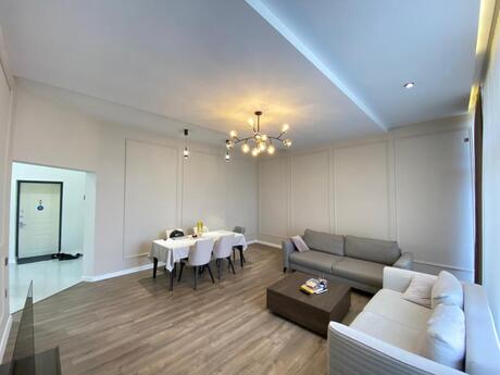 5 otaqlı həyət evi/bağ evi - Badamdar q. - 190 m²
