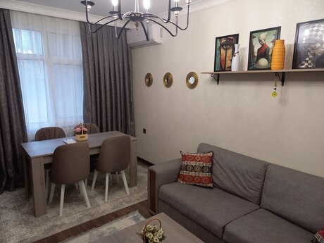 Satlr 1 otaql khn tikili 32 m, 7-ci mikrorayon q.
