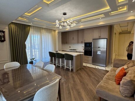 Elan №5928219 - Bakı, Şah İsmayıl Xətai m., 4 otaqlı, 128 m², 10/20 mərtəbə