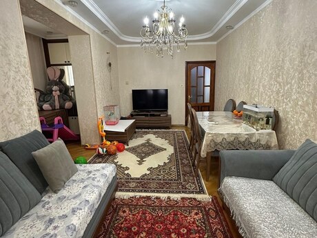 2 otaqlı köhnə tikili - Suraxanı r. - 65 m²