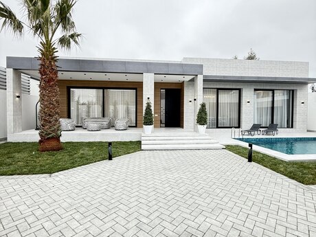 5 otaqlı həyət evi/bağ evi - Mərdəkan q. - 260 m²