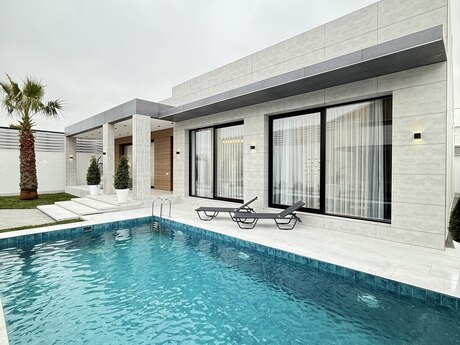 5 otaqlı həyət evi/bağ evi - Mərdəkan q. - 260 m²
