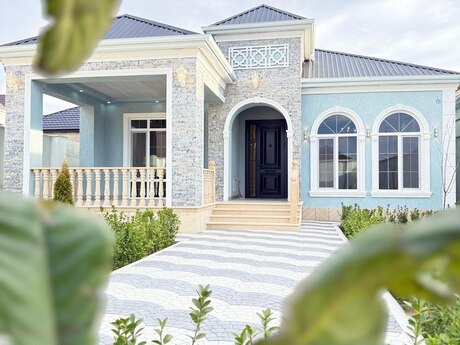 4 otaqlı həyət evi/bağ evi - Buzovna q. - 160 m²