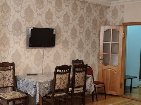 Satılır 3 otaqlı yeni tikili 80 m², Əhmədli m.