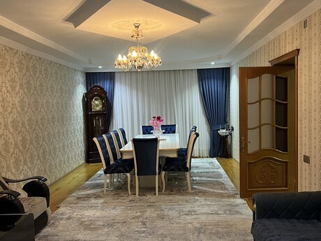 4 otaqlı həyət evi/bağ evi - Hökməli q. - 320 m²