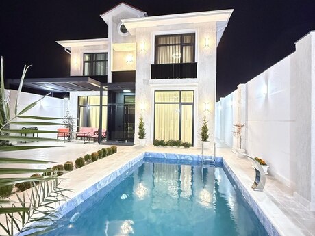 5 otaqlı həyət evi/bağ evi - Şüvəlan q. - 240 m²