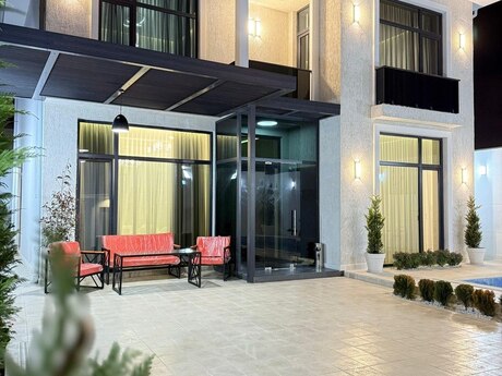 5 otaqlı həyət evi/bağ evi - Şüvəlan q. - 240 m²