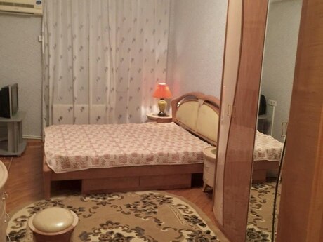 Kirayə 4 otaqlı mənzil, 100 m², Nizami: 950 ₼/ay 5
