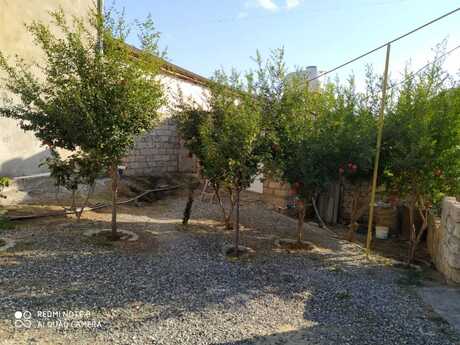 Satılır 3 otaqlı həyət evi/bağ evi 3 m², Maştağa q.