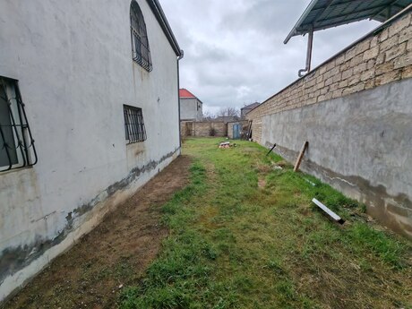 7 otaqlı həyət evi/bağ evi - Savalan q. - 200 m²