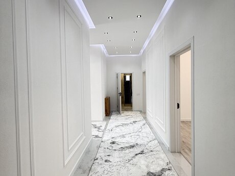 House with Garden, Villa For Sale