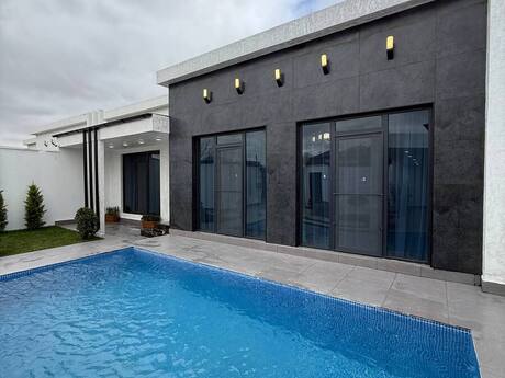 4 otaqlı həyət evi/bağ evi - Mərdəkan q. - 160 m²