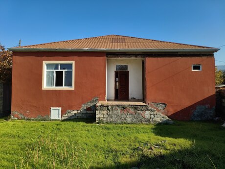 Satılır 4 otaqlı həyət evi/bağ evi 165 m², Zaqatala