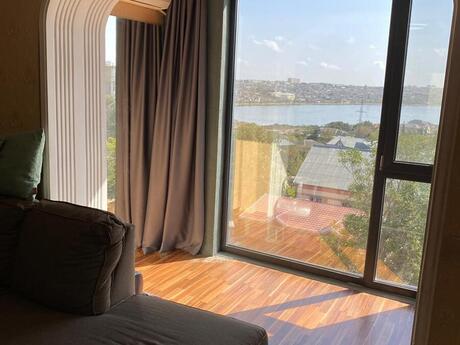 4 otaqlı köhnə tikili - Bakıxanov q. - 105 m²