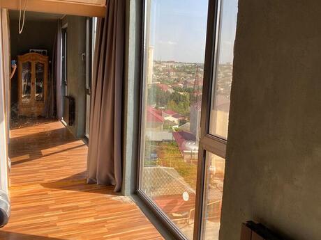 4 otaqlı köhnə tikili - Bakıxanov q. - 105 m²