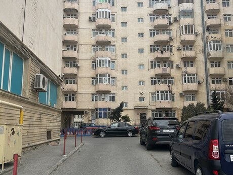 Satılır 3 otaqlı yeni tikili 95 m², Suraxanı r.