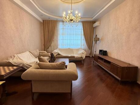 5 otaqlı yeni tikili - Elmlər Akademiyası m. - 202 m²