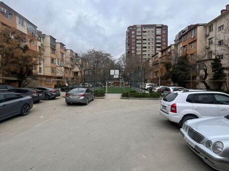 2 otaqlı köhnə tikili - Nəriman Nərimanov m. - 45 m²